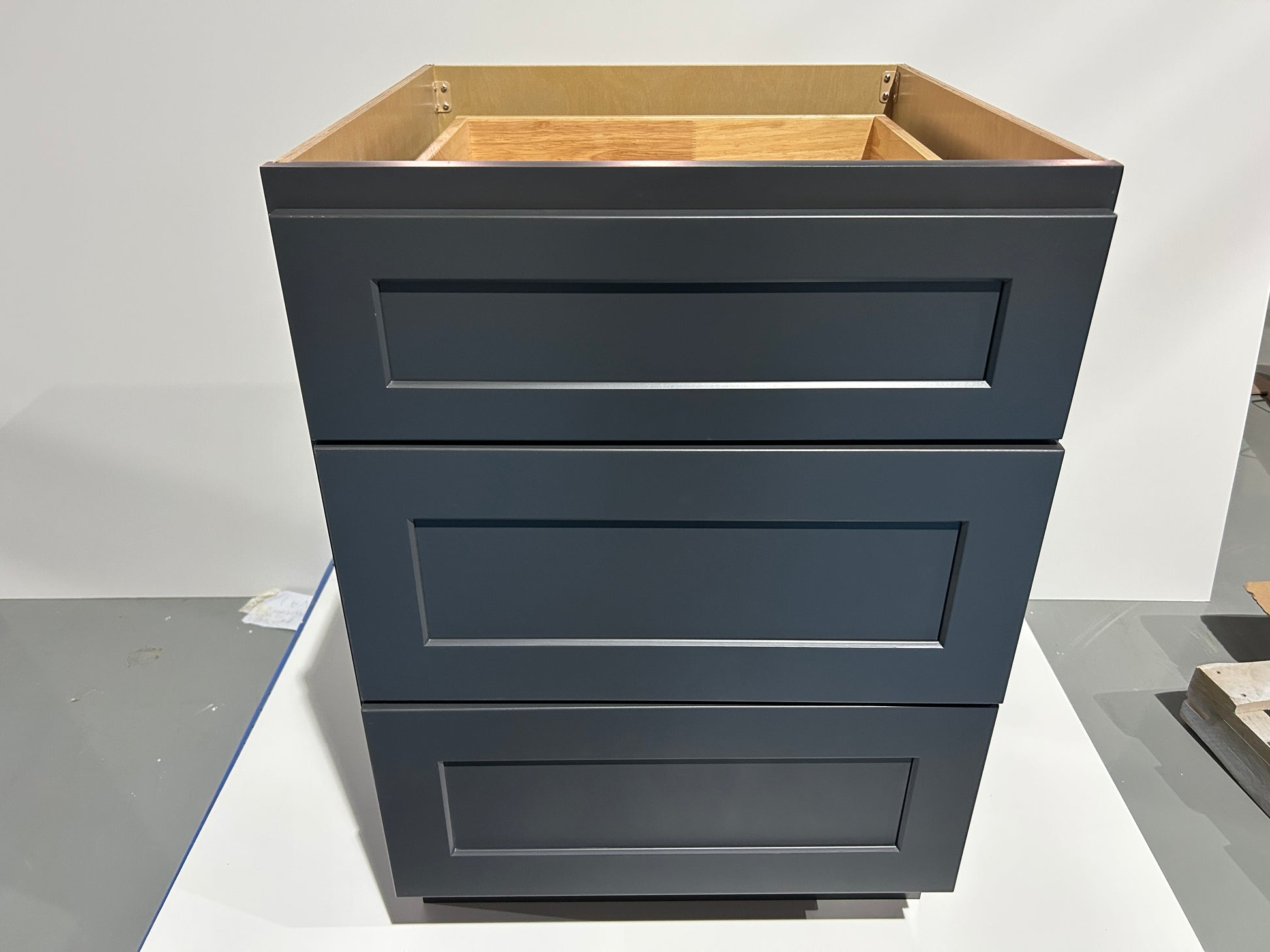 Graphite Shaker Base Drawer Cabinets - 3 Drawers DB21