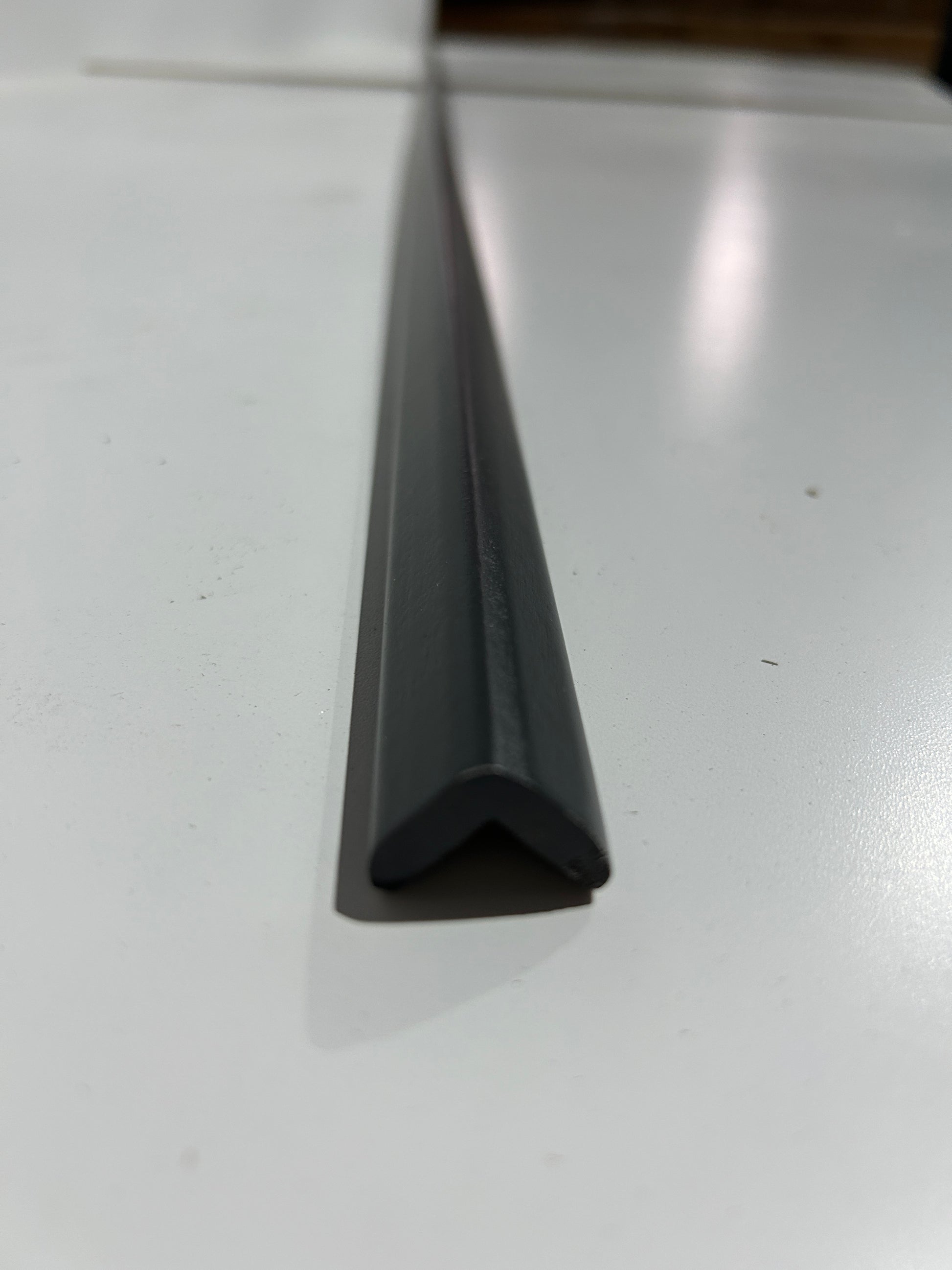 Graphite Shaker Outside Corner Molding OCM8