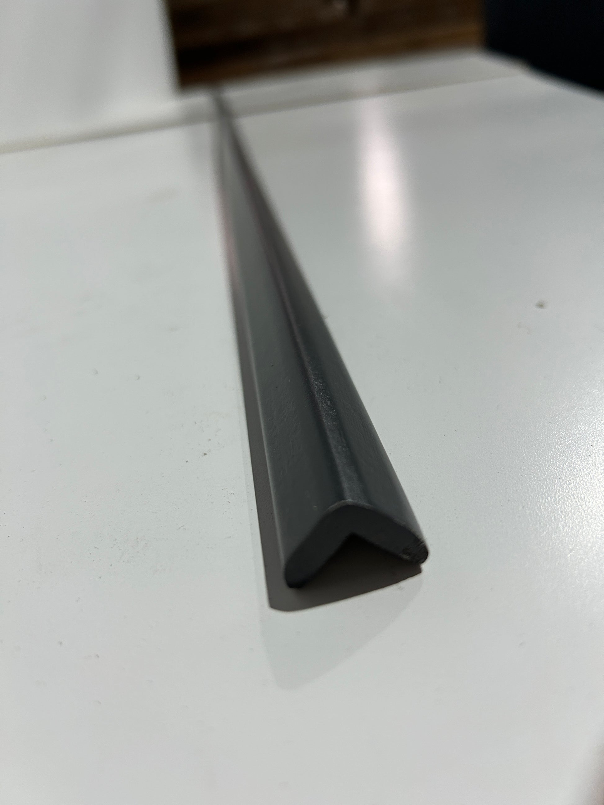 Graphite Shaker Outside Corner Molding OCM8