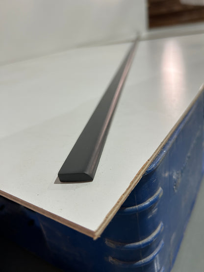 Graphite Shaker Scribe Molding SM8