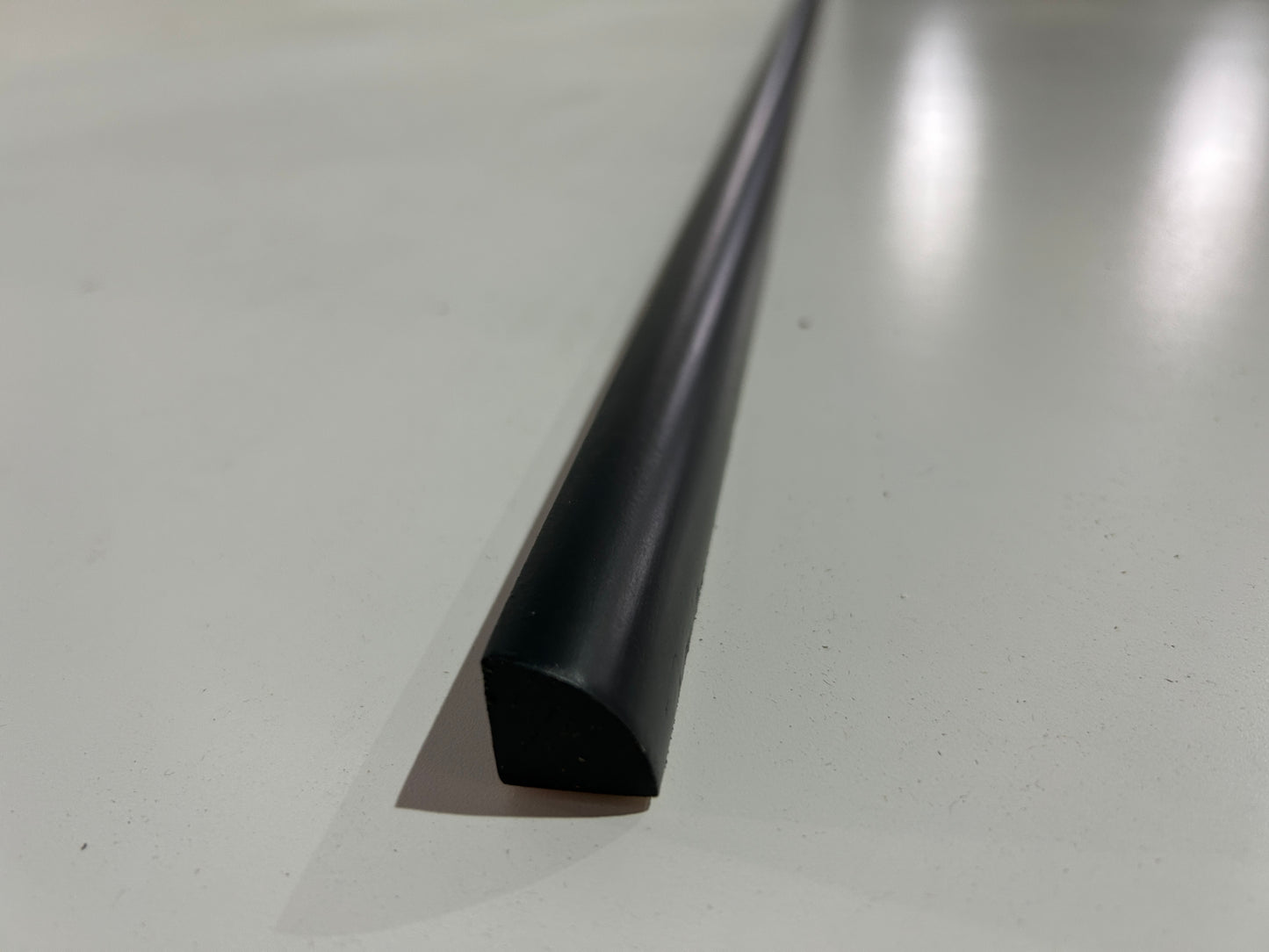Graphite Shaker Shoe Molding SHOE