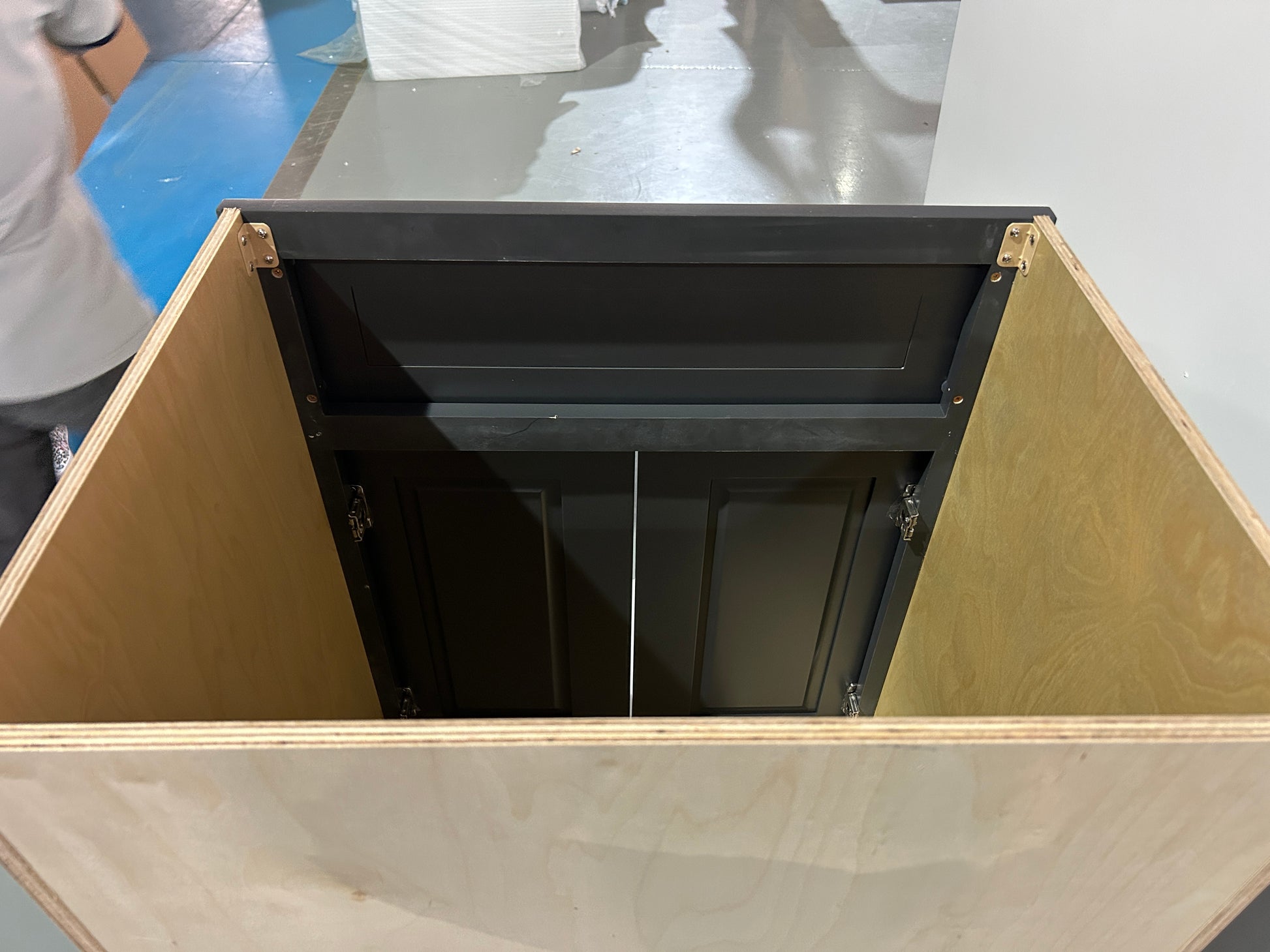 Graphite Shaker Vanity Sink Cabinets - 2 Doors / 1 False Drawer V2418