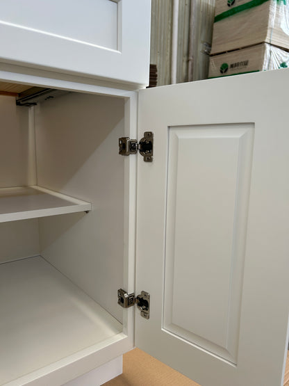 White Shaker Base Cabinets - 2 Doors / 1 Drawer / 1 Shelf B27